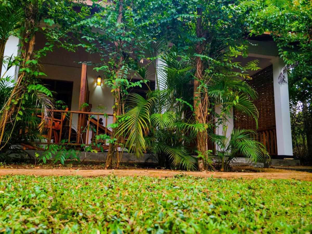Woodholic Homestay Sigiriya Exterior photo