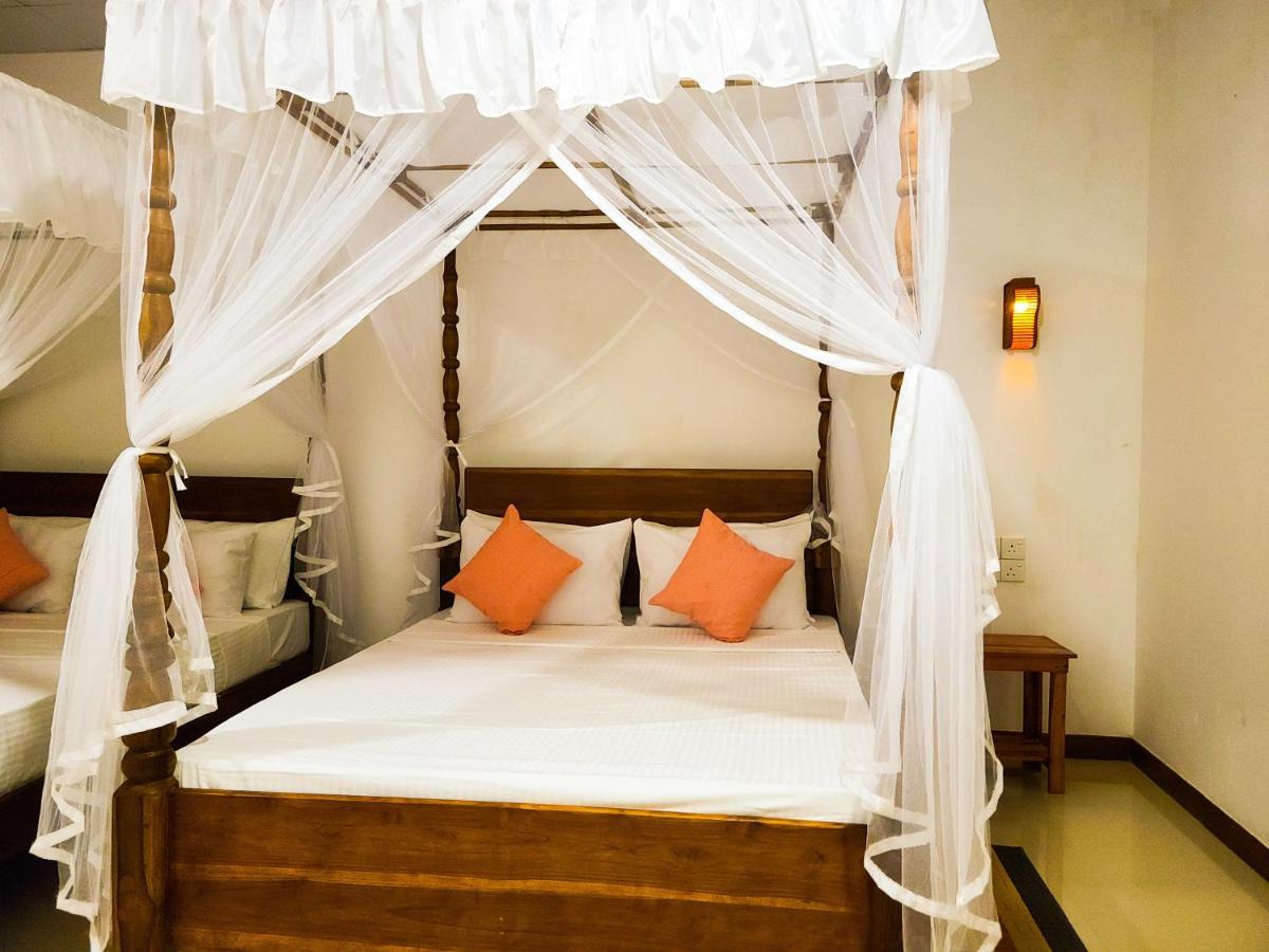 Woodholic Homestay Sigiriya Exterior photo