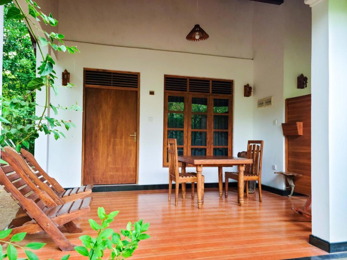 Woodholic Homestay Sigiriya Exterior photo