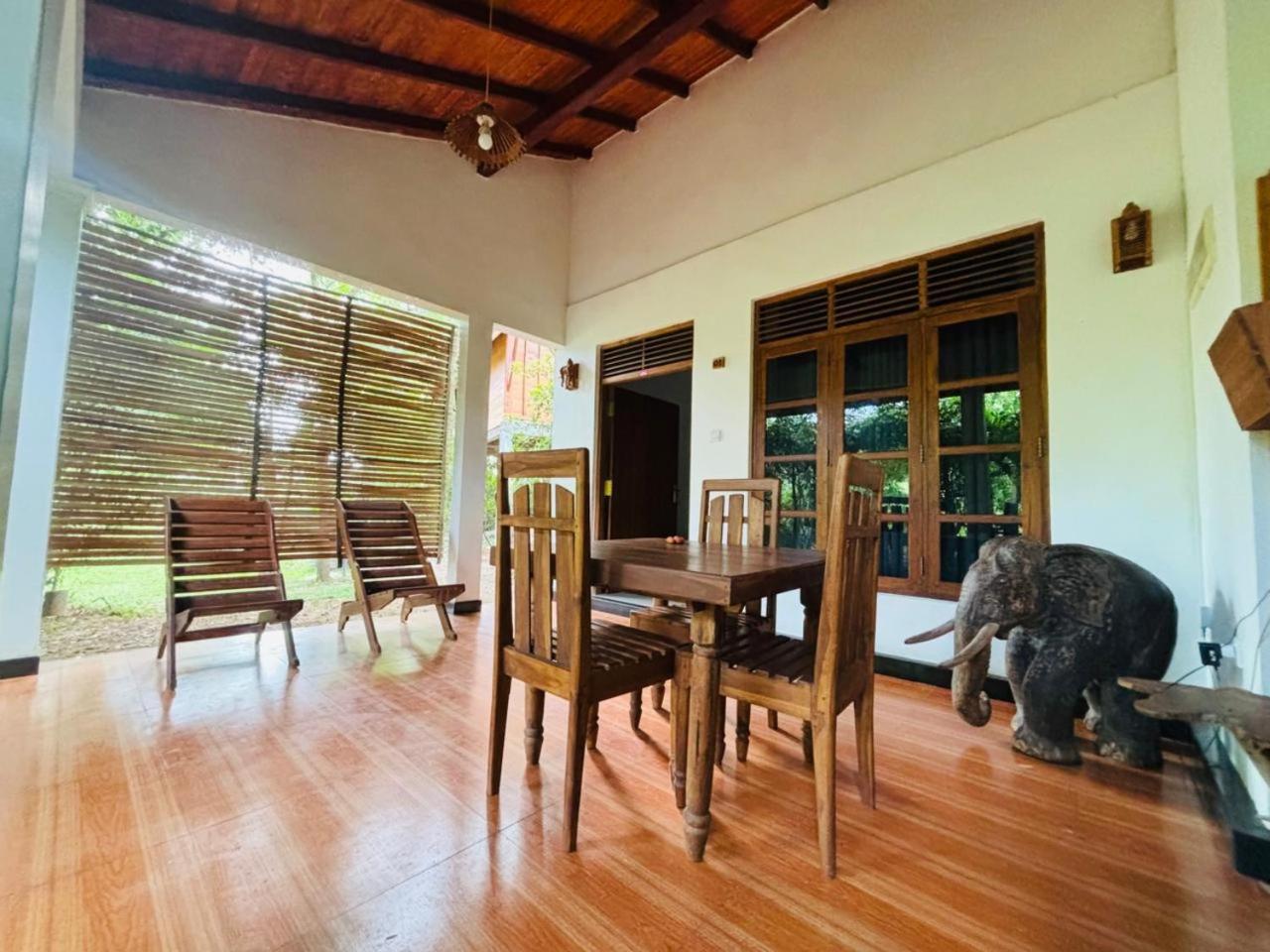 Woodholic Homestay Sigiriya Exterior photo